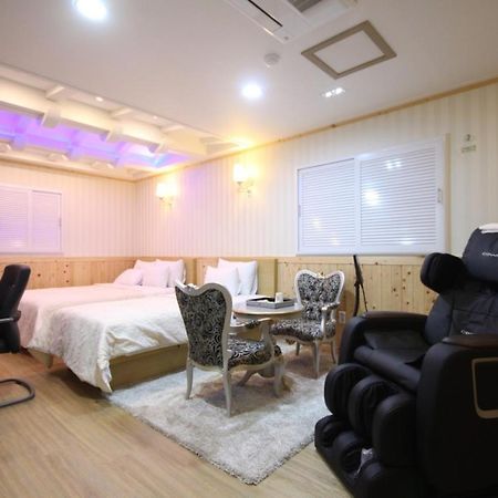 Yeosu Mj Motel Extérieur photo
